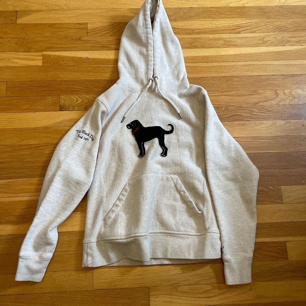 Black Dog sweatshirt